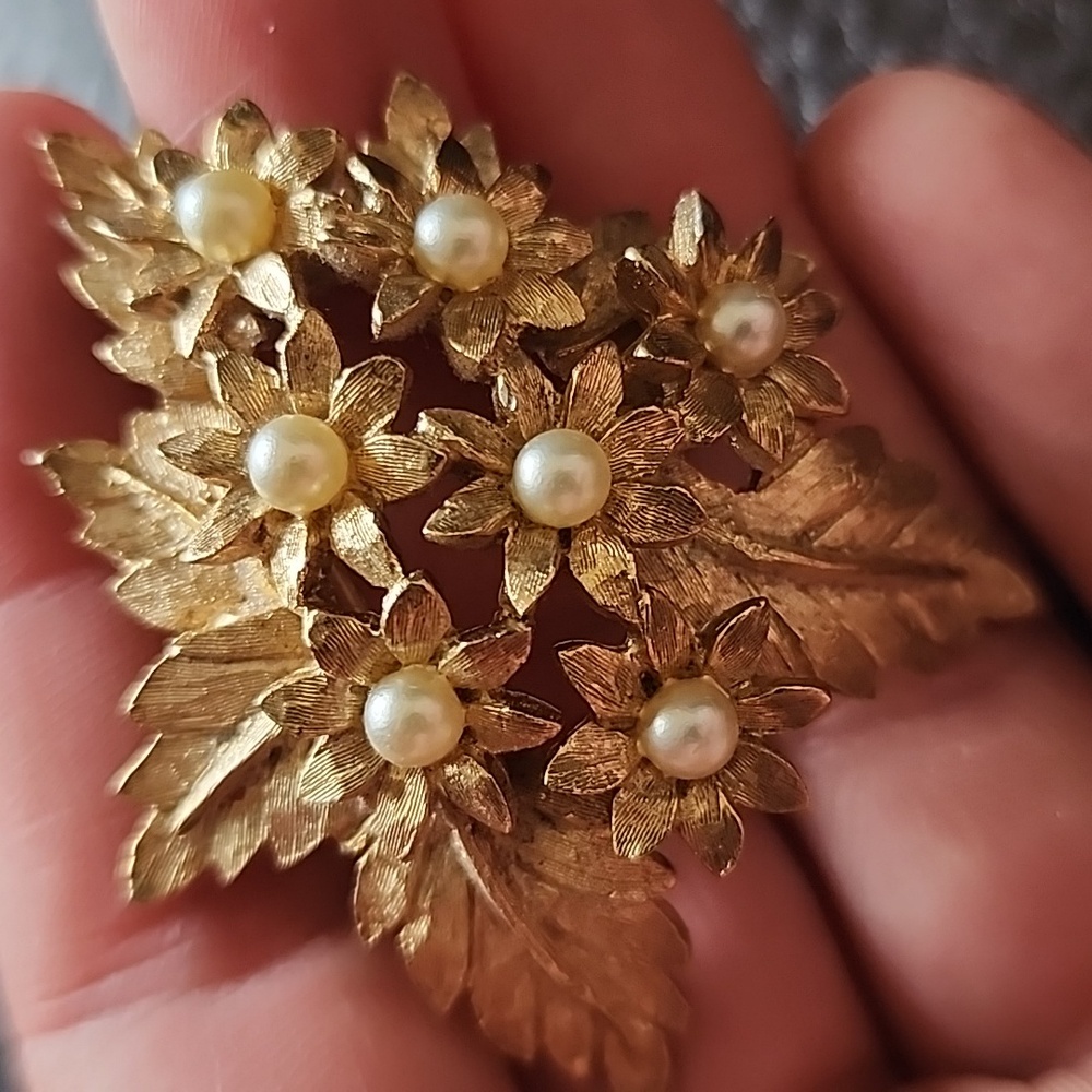 VTG Marboux Gold Floral Brooch with Pearls